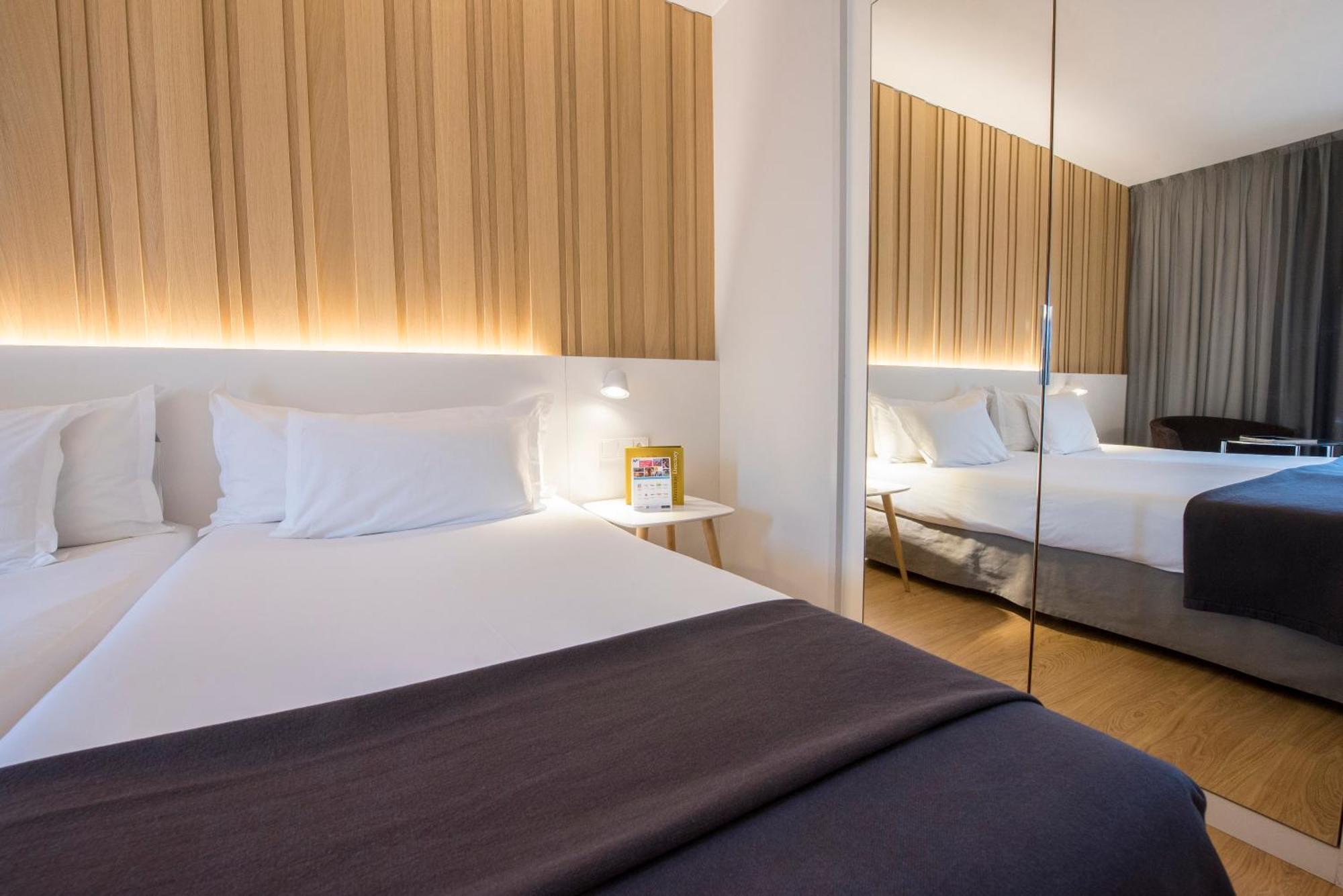 Standard Double or Twin Room,1273090402:JPEG